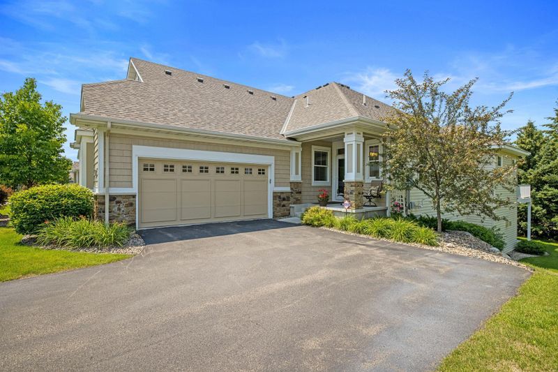3591 Lemieux Cir, Eagan, MN 55122