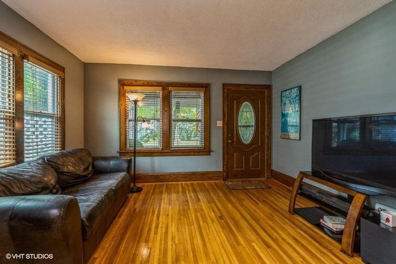 4329 Nokomis Ave, Minneapolis, MN 55406