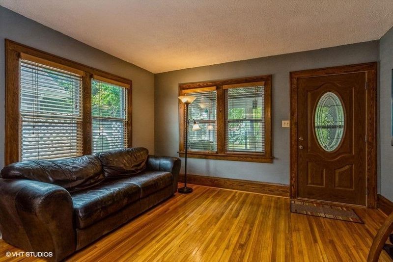 4329 Nokomis Ave, Minneapolis, MN 55406