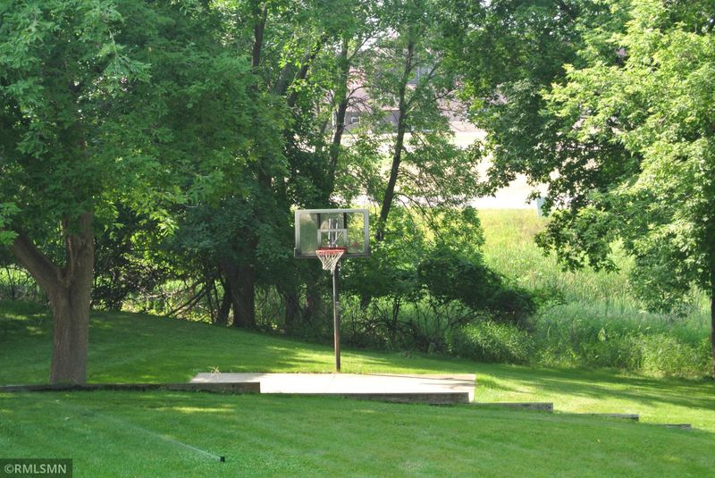 1508 Mcauliffe Pl NW, Alexandria, MN 56308