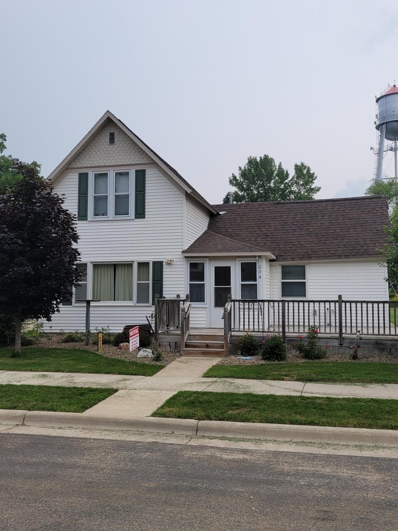 204 Main St SE, Rose Creek, MN 55970