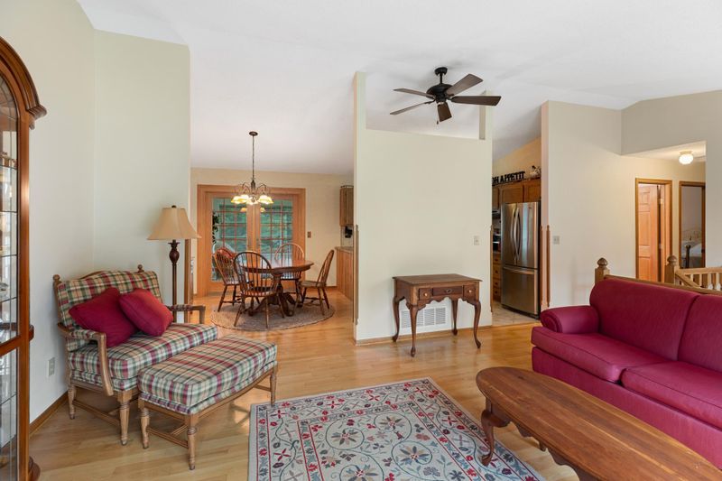 5798 W 134th St, Savage, MN 55378