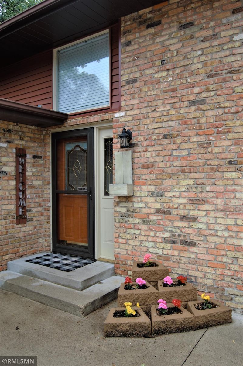 808 Johnson St, Anoka, MN 55303