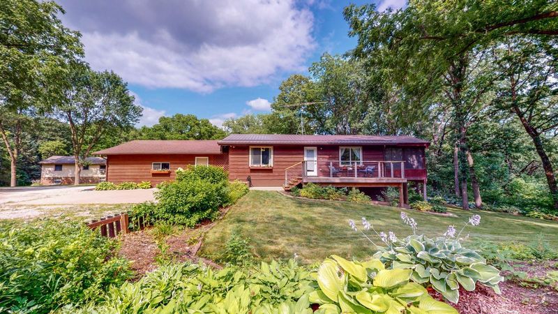 21185 604th St, Dodge Center, MN 55927