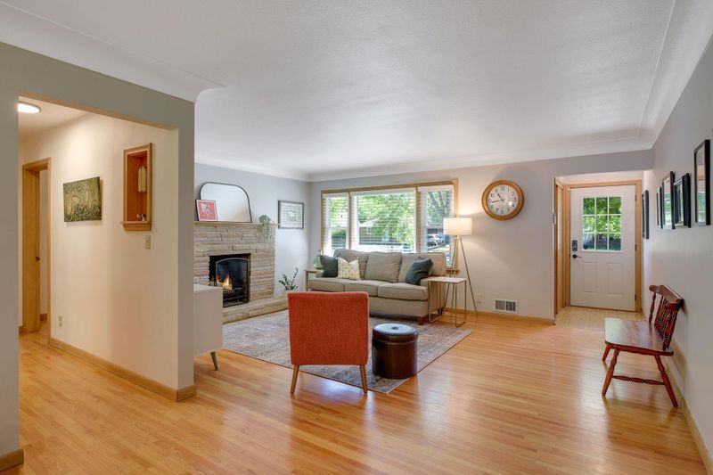 1432 Jersey Ave S, Saint Louis Park, MN 55426