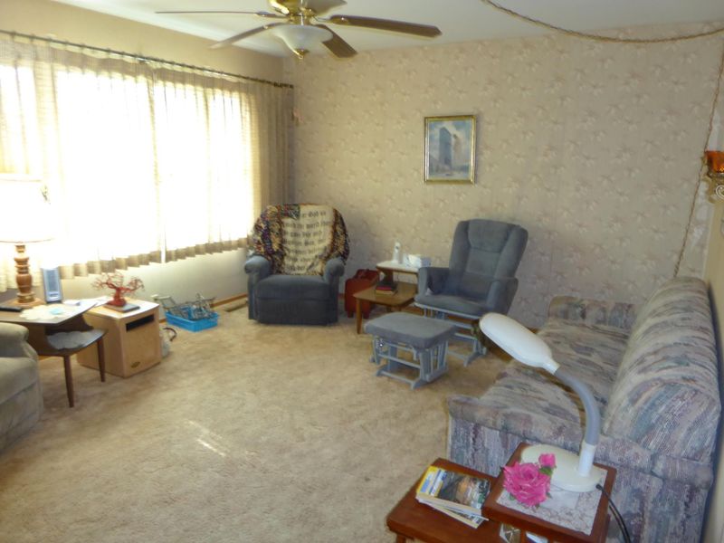 1137 7th Ave, Windom, MN 56101