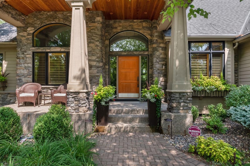 6035 Clarion Ps, Minnetonka, MN 55343
