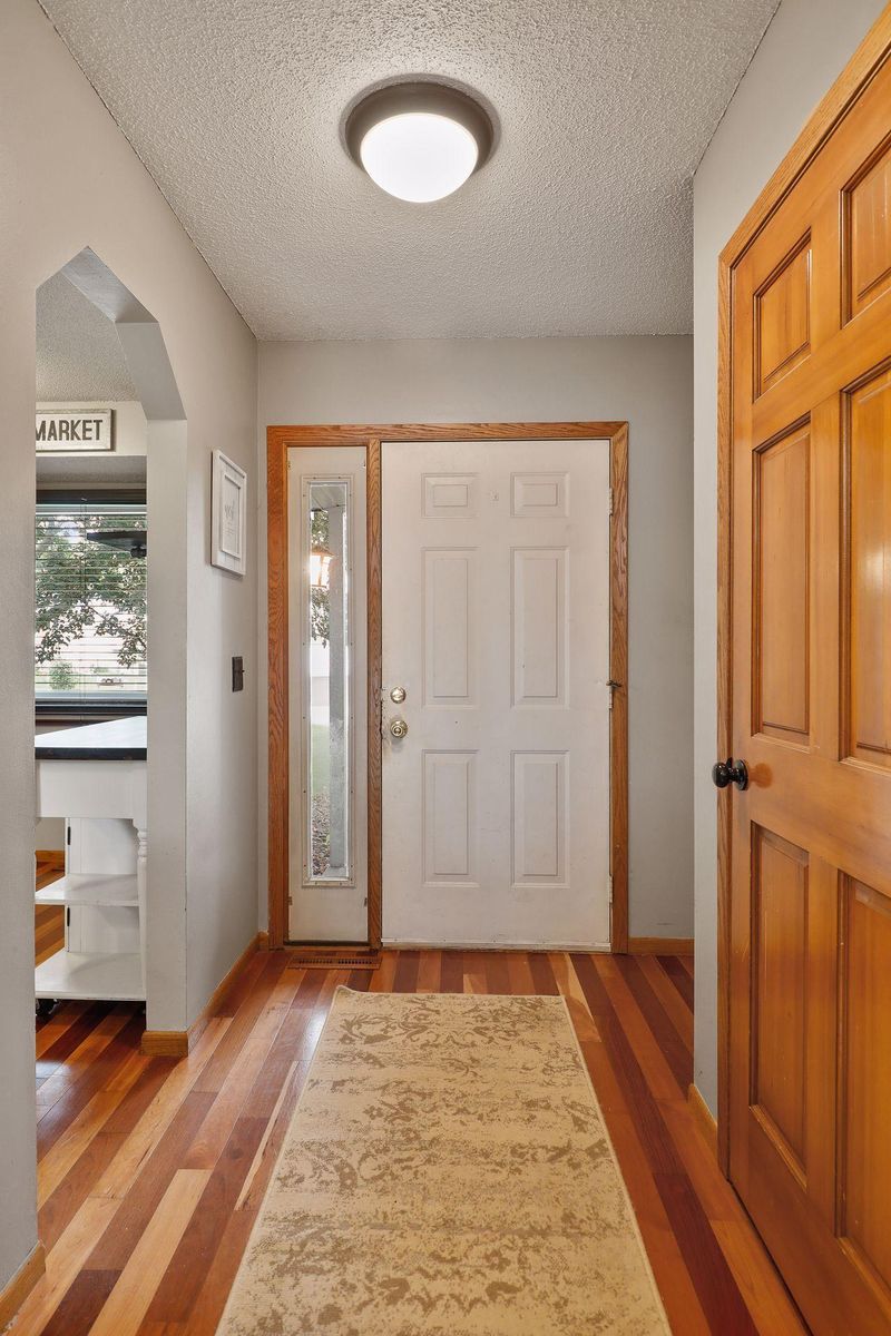 7152 Brian Way, Centerville, MN 55038