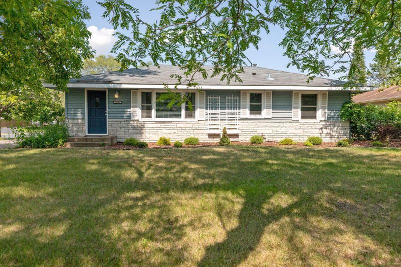 11587 N Heights Dr NW, Coon Rapids, MN 55433