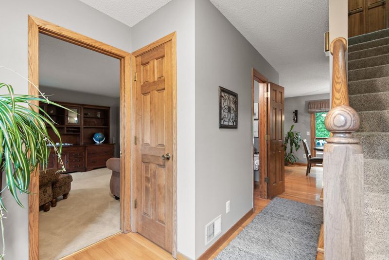 5525 Ximines Ln N, Plymouth, MN 55442