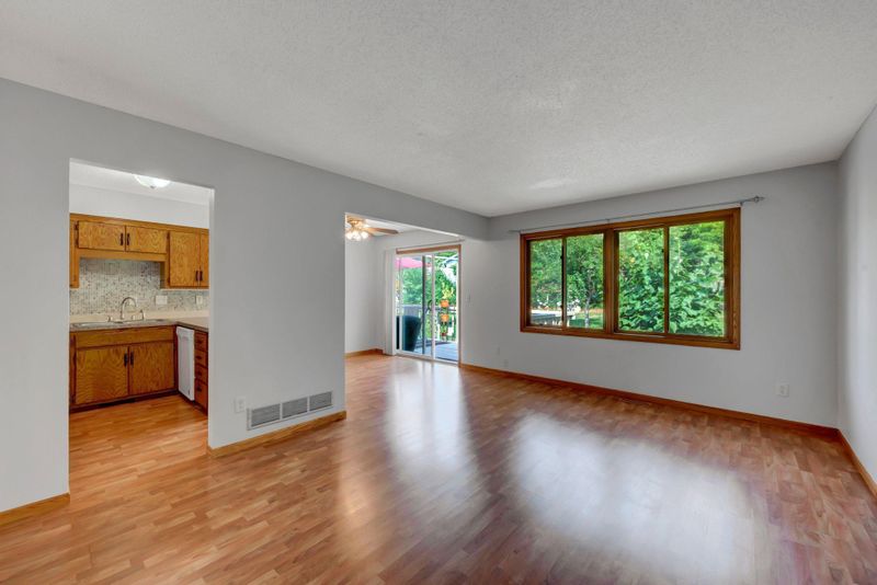 4237-4239 University Ave NE, Columbia Heights, MN 55421