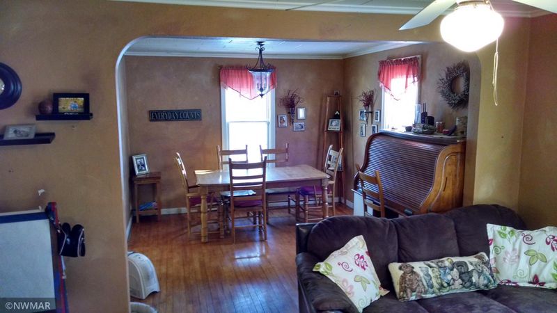 316 5th Ave SE, Baudette, MN 56623