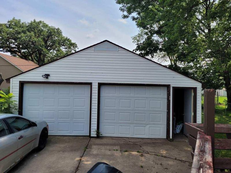 1215 5th Ave NW, Austin, MN 55912