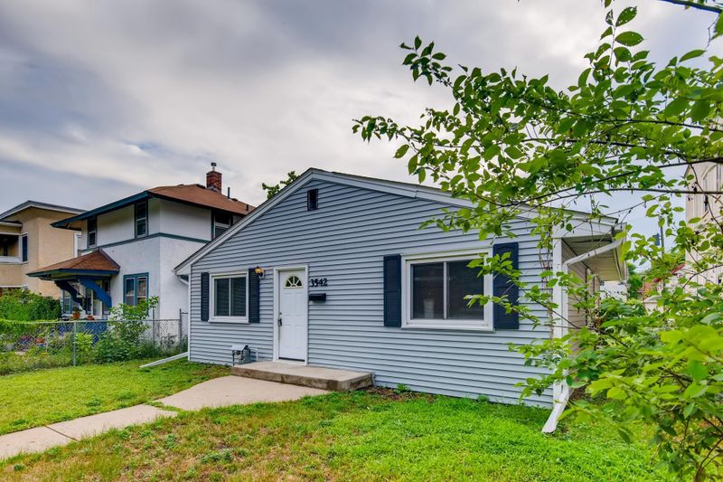 3542 5th Ave S, Minneapolis, MN 55408