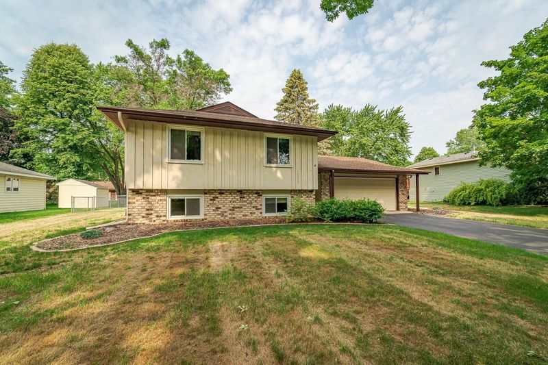 10239 Orleans Ln N, Maple Grove, MN 55369