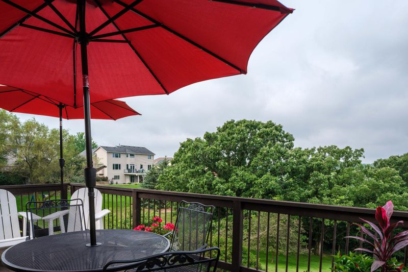 2011 Century Hills Dr NE, Rochester, MN 55906