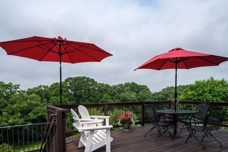 2011 Century Hills Dr NE, Rochester, MN 55906