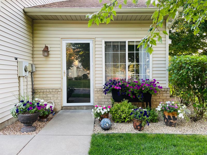 7921 Forest Blvd #A, Woodbury, MN 55125