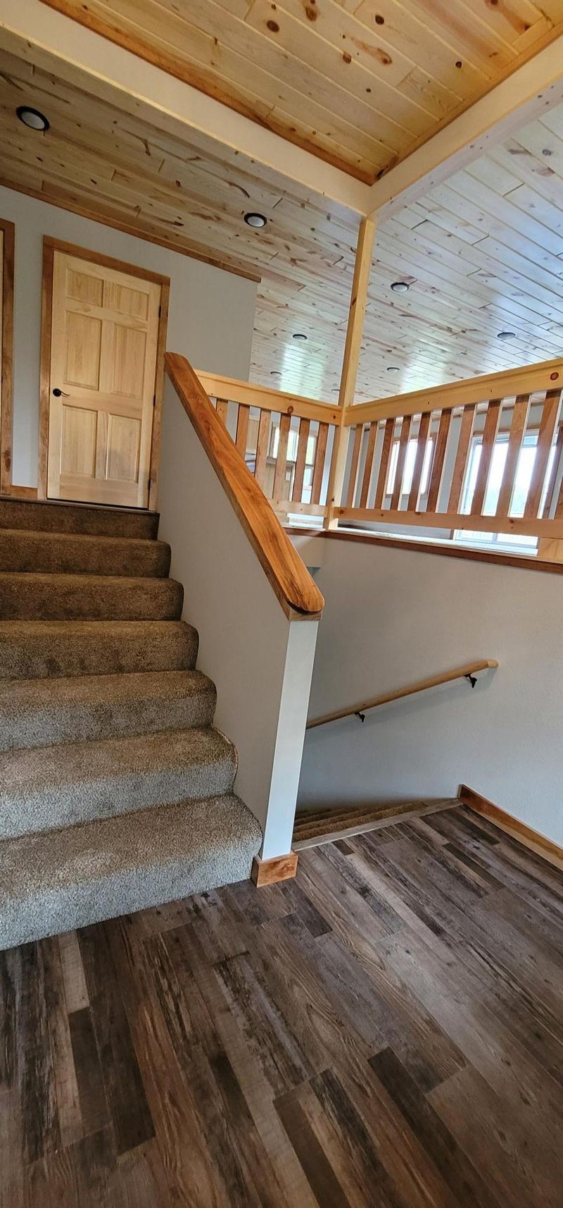 6478 Lake St, Finlayson, MN 55735
