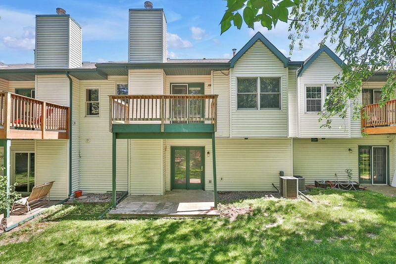 7327 Bren Ln, Eden Prairie, MN 55346