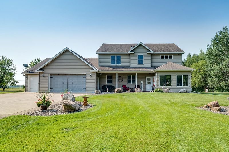 865 261st Ave NE, Isanti, MN 55040