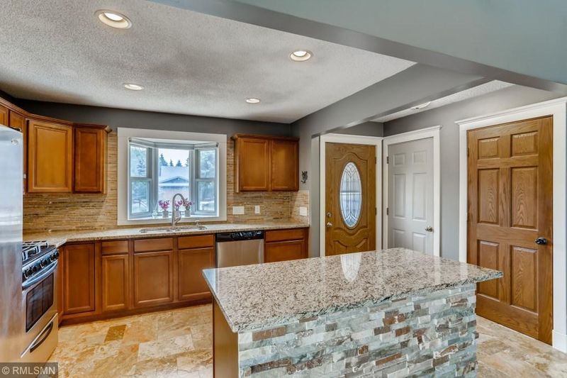 11233 Edgewood Ave N, Champlin, MN 55316