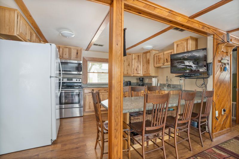13195 13th St NW, Spicer, MN 56288