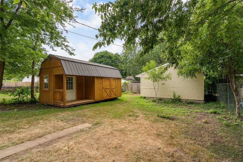 1289 Marion St, Saint Paul, MN 55117