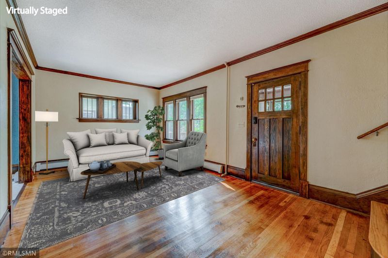 1027 Wakefield Ave, Saint Paul, MN 55106