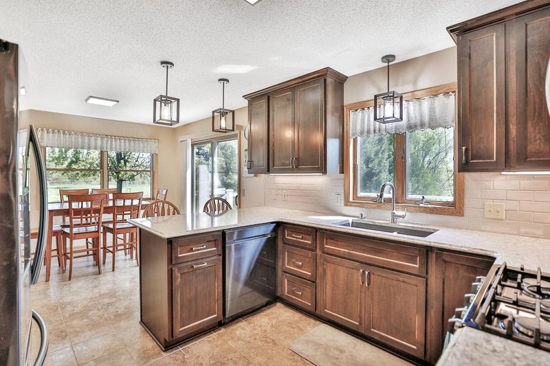 15932 Quiet Valley Rd, Lindstrom, MN 55045