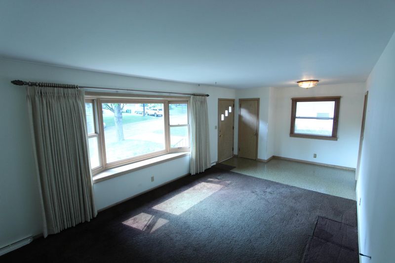 1425 Lancaster Ave, Saint Louis Park, MN 55426