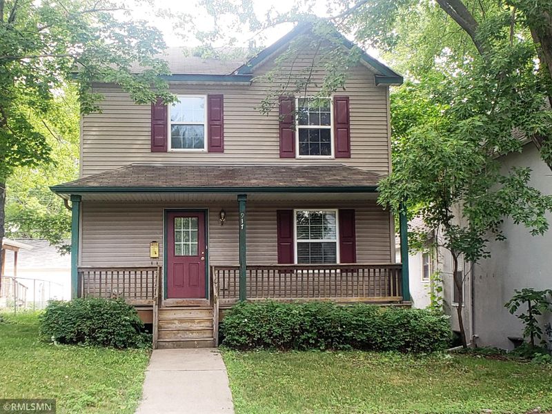 917 Wilson Ave, Saint Paul, MN 55106