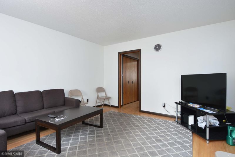 1106 Jenks Ave, Saint Paul, MN 55106
