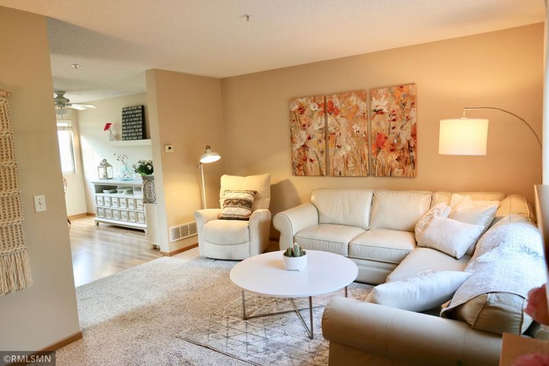 9092 Terra Verde Trl, Eden Prairie, MN 55347