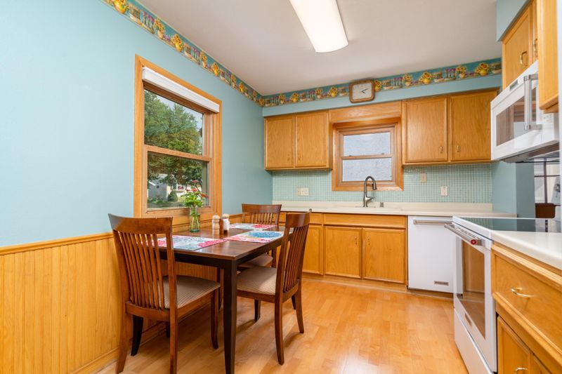 1487 Maywood St, Saint Paul, MN 55117