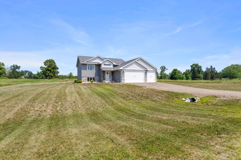 15476 74th St, Milaca, MN 56353