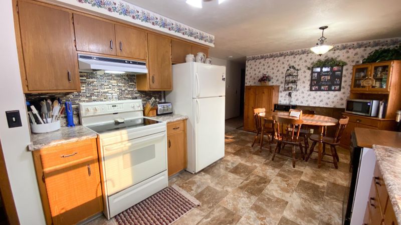 1722 Viking Rd, Worthington, MN 56187