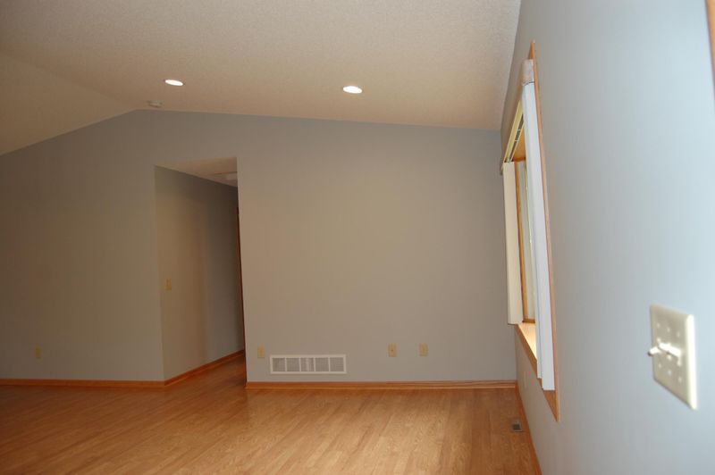 8216 67th Ave N, Brooklyn Park, MN 55428