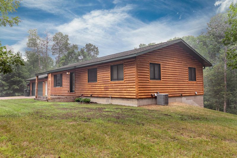 1914 Trefoil Dr SW, Backus, MN 56435
