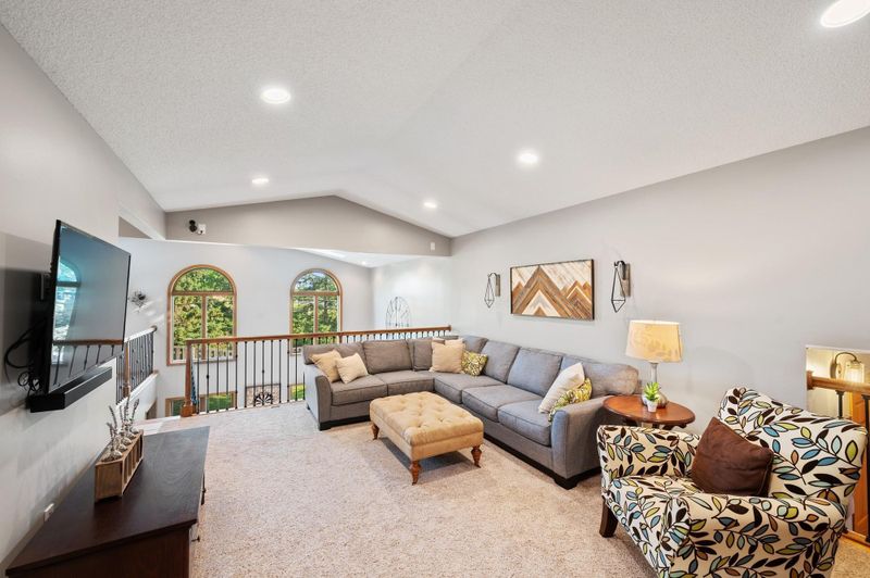 6658 Jonquil Way, Maple Grove, MN 55369