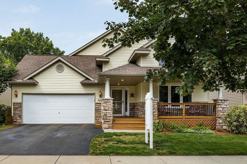 753 7th St, Chaska, MN 55318