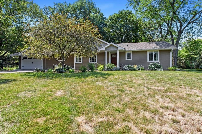 13415 Jeffry Way, Minnetonka, MN 55305