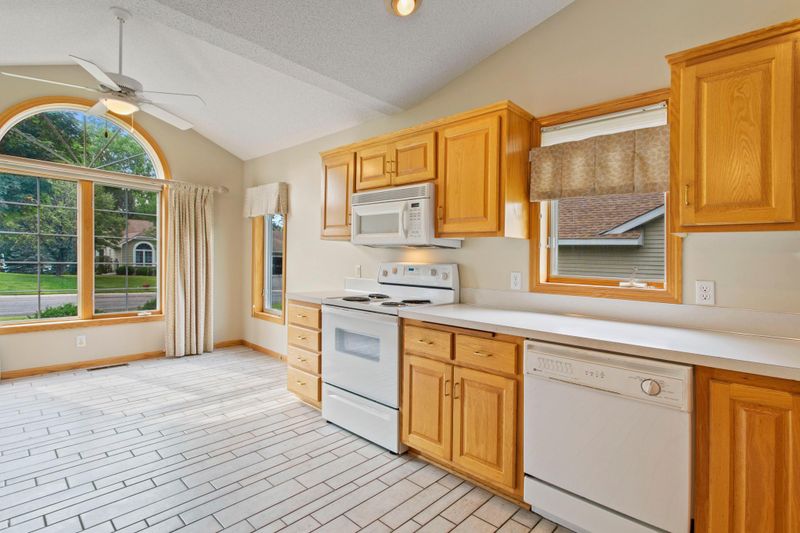 4056 Alpine Ave, Vadnais Heights, MN 55127