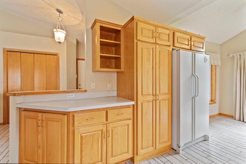 4056 Alpine Ave, Vadnais Heights, MN 55127