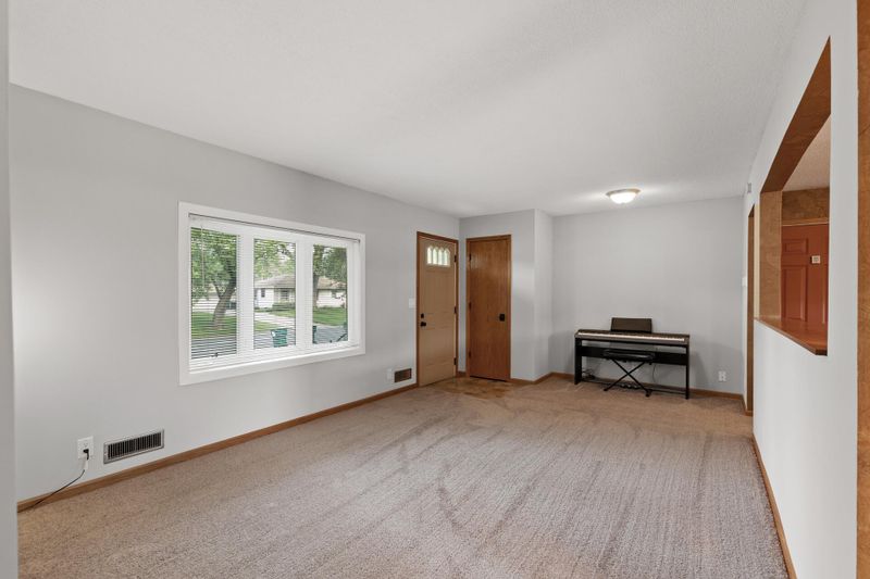 10557 Quincy Blvd NE, Blaine, MN 55434