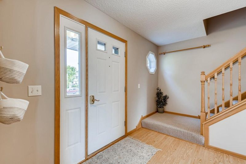 9921 78th St S, Cottage Grove, MN 55016