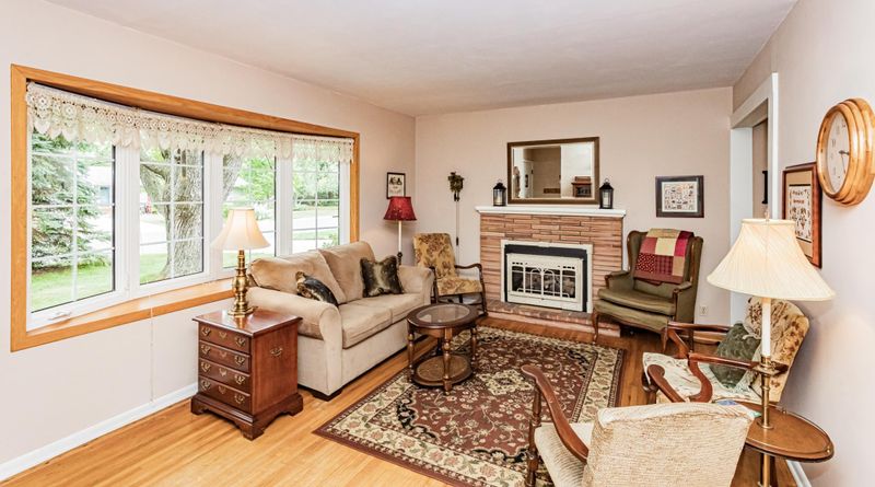 10324 Washburn Ave S, Bloomington, MN 55431