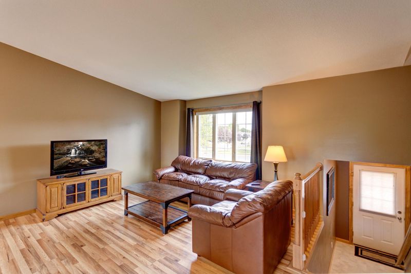 901 7th St NE, Kasson, MN 55944