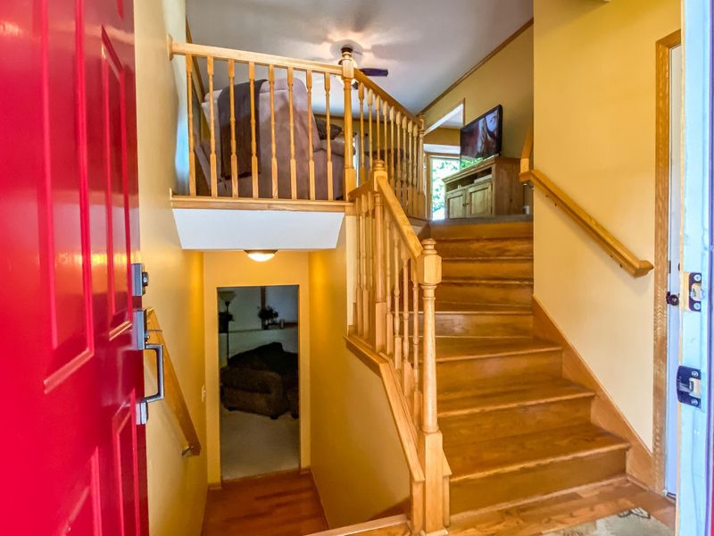 2218 Granada Ave N, Oakdale, MN 55128