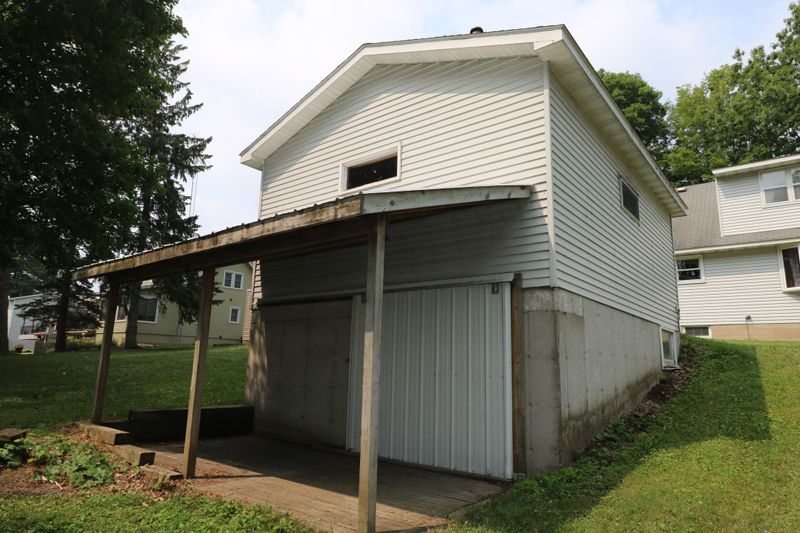 1340 Comstock Ave, Cumberland, WI 54829